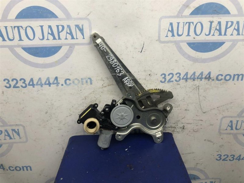 Стеклоподъемник задний правый TOYOTA CAMRY 40 06-11 69803-33050 Б/У