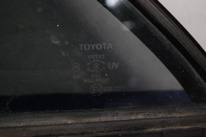 Стекло двери глухое заднее левое TOYOTA CAMRY 40 06-11 Стекло двери глухое заднее левое TOYOTA CAMRY 40 06-11