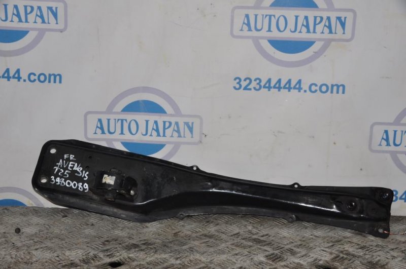 Запчасть балка двигателя продольная TOYOTA AVENSIS 03-08 51204-44010 Б/У Балка двигателя продольная TOYOTA AVENSIS 03-08 51204-44010 Б/У