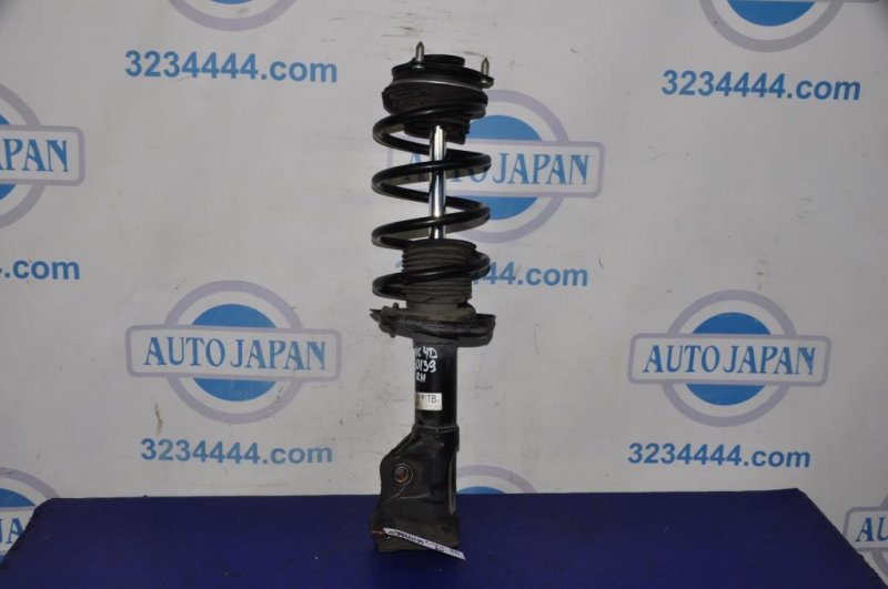 Амортизатор передний правый HONDA CIVIC 4D 06-11 FD 51601-SNB-E17 Б/У