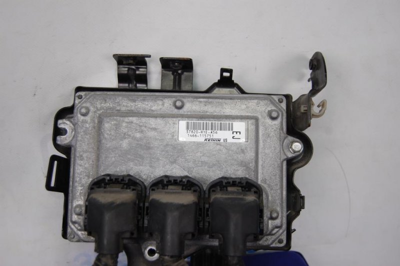 Запчасть блок управления двигателем ACURA MDX (YD2) 06-13 2007 YD2 3.7 37820-RYE-A59 Б/У Блок управления двигателем ACURA MDX (YD2) 06-13 2007 YD2 3.7 37820-RYE-A59 Б/У