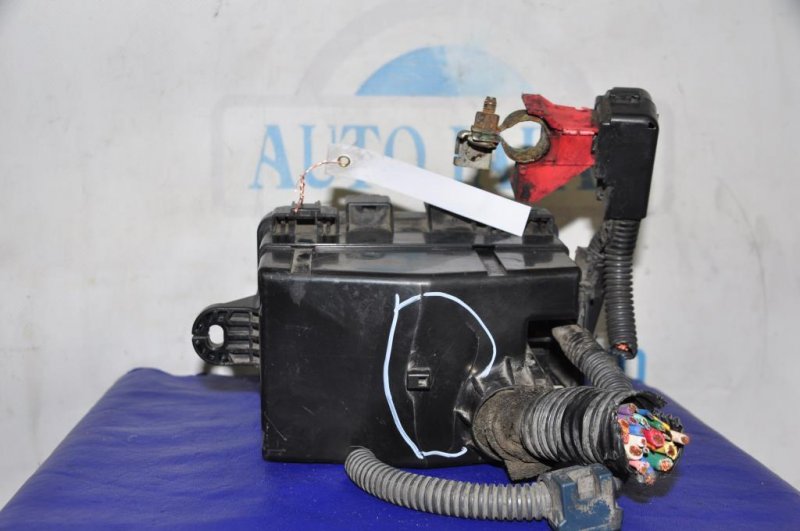 Блок предохранителей моторный отсек ACURA MDX (YD2) 06-13 YD2 3.7 Блок предохранителей моторный отсек ACURA MDX (YD2) 06-13 YD2 3.7