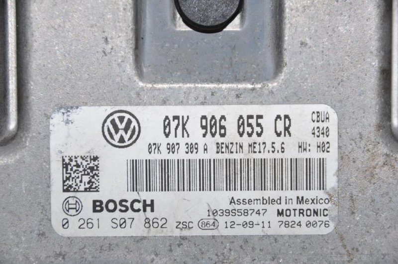 Блок управления двигателем VOLKSWAGEN PASSAT B7 11-15 A32 2.5 CBUA