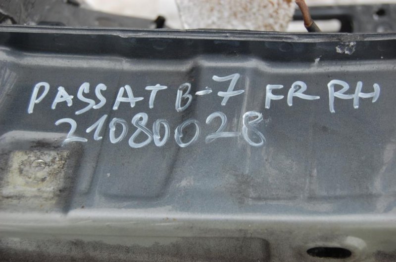 Четверть кузова передняя правый PASSAT B7 11-15