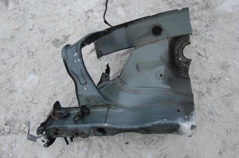 Четверть кузова передняя левый PASSAT B7 11-15