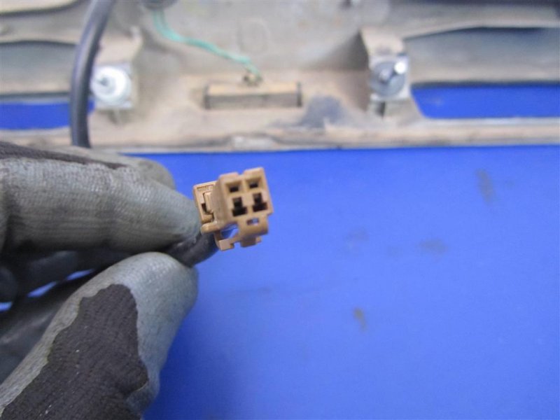 Кнопка открывания багажника наружная IMPREZA 11-17 2015 Хетчбек 2.0