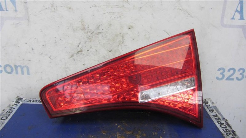 Фонарь внутренний задний правый KIA OPTIMA TF 11-16 2013 Седан 2.4 92404-2T110 Б/У