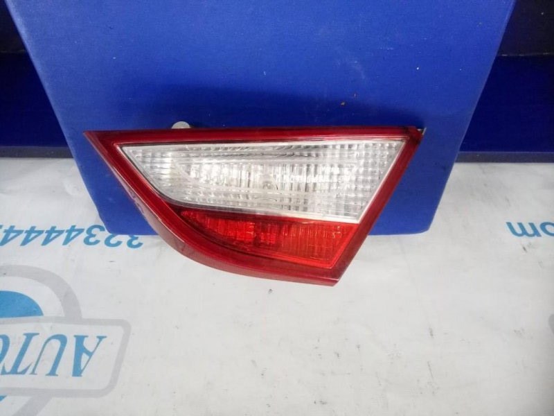 Фонарь внутренний задний правый HYUNDAI SONATA YF 10-14 2014 Седан 2.0 92404-3Q000 Б/У