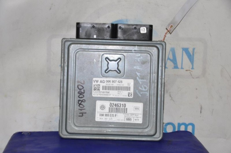 Блок управления двигателем VOLKSWAGEN JETTA USA 10-17 162 1.4 CZTA