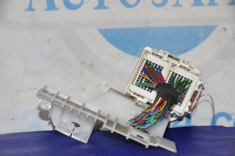 Блок предохранителей салон TOYOTA RAV4 05-12 ACA38 2.4 2AZFE
