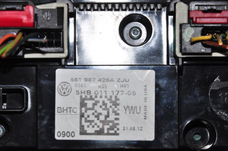 Блок управления печкой PASSAT B7 11-15 2013 A32 2.5 CBUA