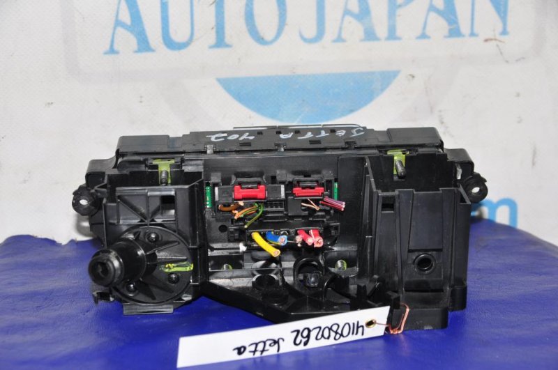 Блок управления печкой VOLKSWAGEN JETTA USA 10-17 162 1.4 CZTA