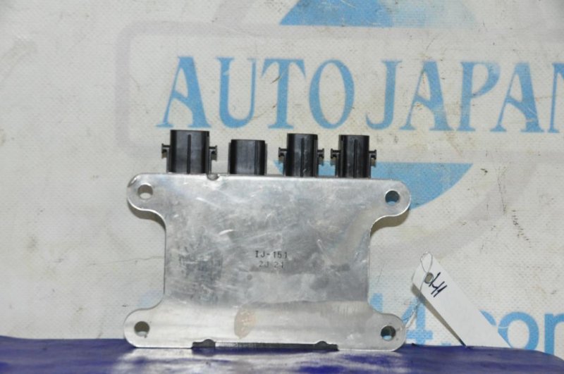 Блок управления форсунками LS460 06-12