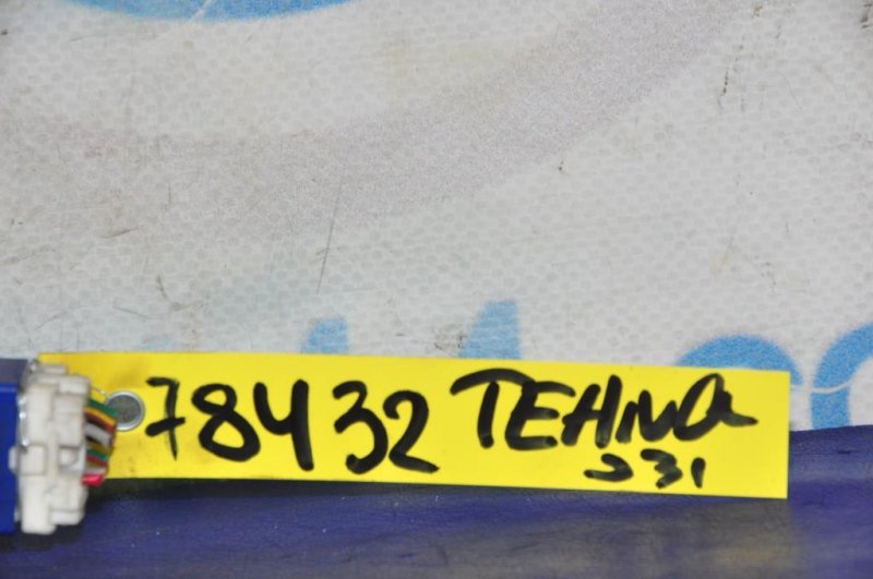 Кнопка обогрева сидений TEANA J31 03-07