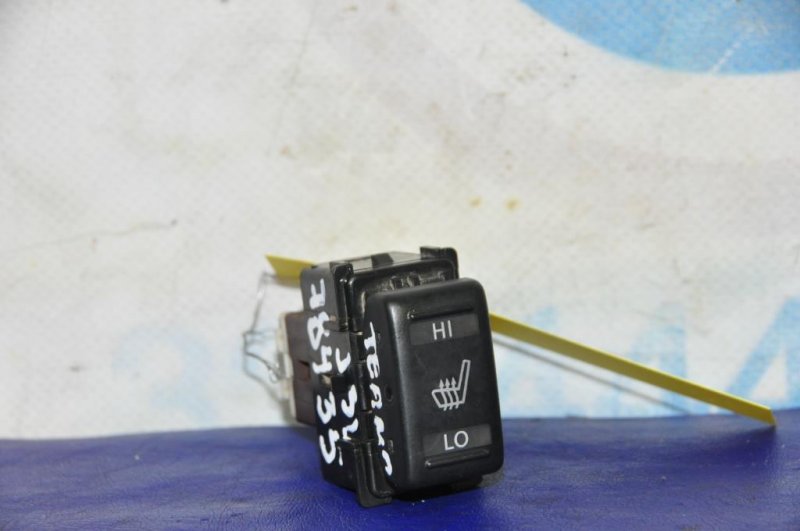 Запчасть кнопка обогрева сидений NISSAN TEANA J31 03-07 25500-AX600 Б/У Кнопка обогрева сидений NISSAN TEANA J31 03-07 25500-AX600 Б/У