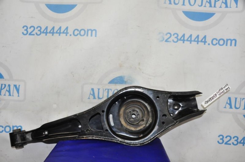 Рычаг задней подвески поперечный нижний задний левый VOLKSWAGEN JETTA USA 10-17 2016 162 1.4 CZTA 1K0 505 371 Б/У