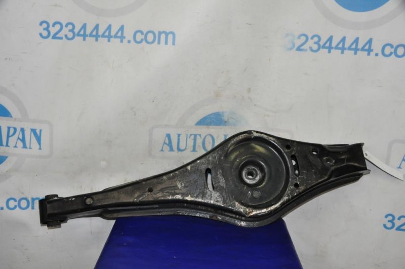 Рычаг задней подвески поперечный нижний задний левый VOLKSWAGEN JETTA USA 10-17 162 1.4 CZTA