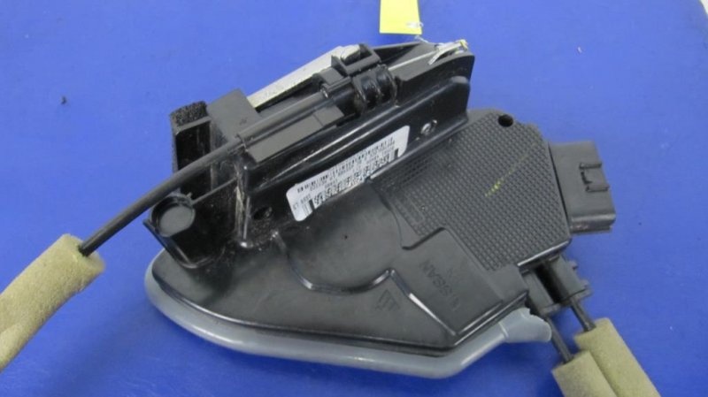 Замок двери задний левый X-TRAIL/ROGUE T32 13-20