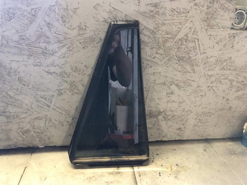 Стекло двери глухое заднее левое SUBARU OUTBACK 09-14 BR