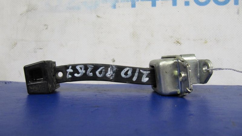 Ограничитель двери задний левый MITSUBISHI GALANT 03-12 5732A093 Б/У