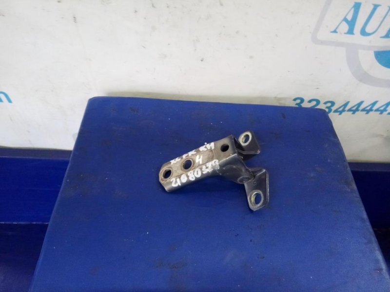 Петля двери верхняя передняя правая MITSUBISHI OUTLANDER XL 05-13 5702A006 Б/У