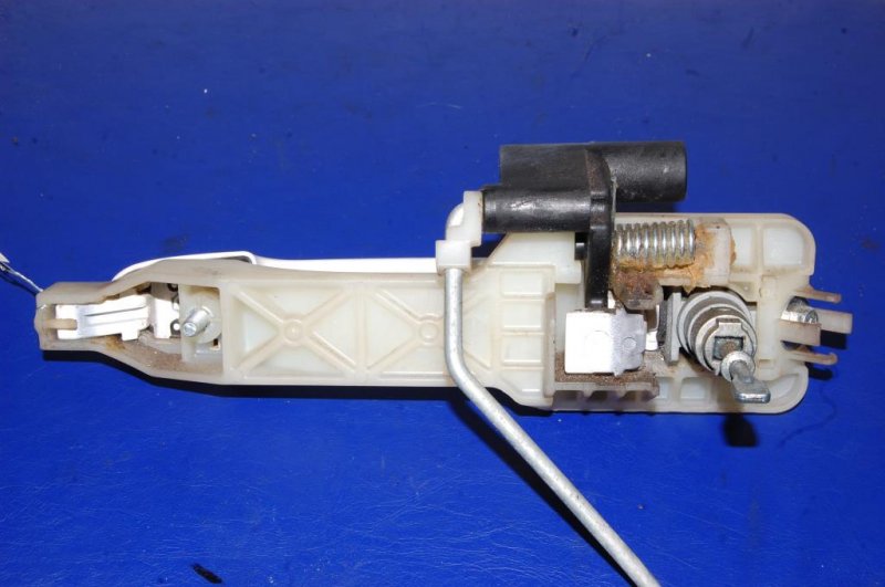 Ручка двери наружная передняя правая KIA FORTE/CERATO TD 08-13 Ручка двери наружная передняя правая KIA FORTE/CERATO TD 08-13