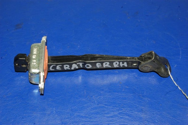 Запчасть ограничитель двери передний правый KIA FORTE/CERATO TD 08-13 Б/У Ограничитель двери передний правый KIA FORTE/CERATO TD 08-13 Б/У