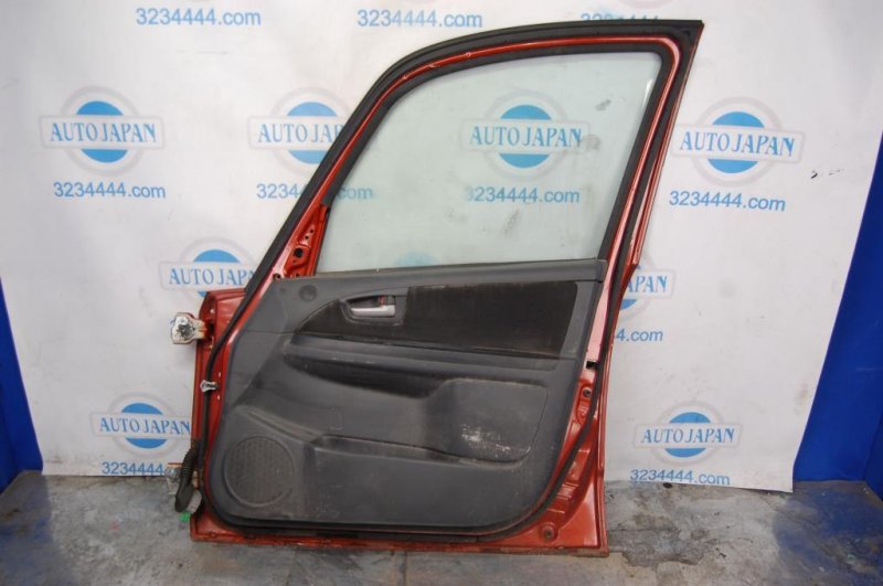 Стекло двери переднее правое SUZUKI SX4 06-13