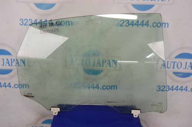 Стекло двери заднее правое INFINITI M35/M45 04-10 82300-EG00A Б/У