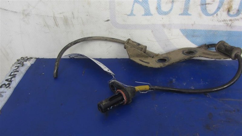 Запчасть датчик abs задний правый HYUNDAI SONATA YF 10-14 2014 Седан 2.0 59930-3Q000 Б/У Датчик ABS задний правый HYUNDAI SONATA YF 10-14 2014 Седан 2.0 59930-3Q000 Б/У