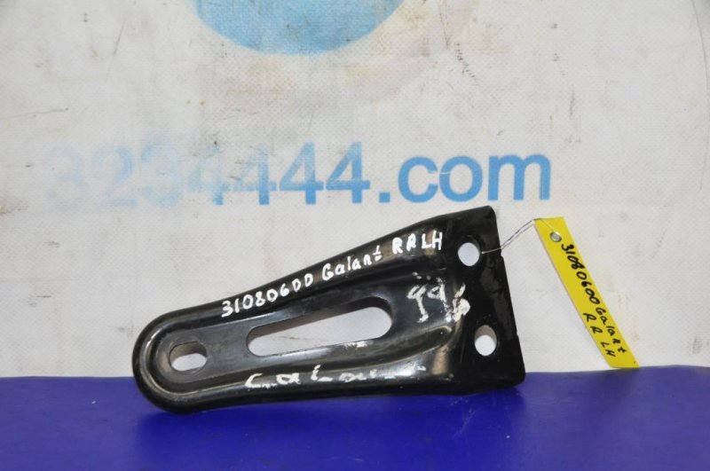 Крепление балки подвески MITSUBISHI GALANT 03-12 2011 Седан 2.4 MR589229 Б/У