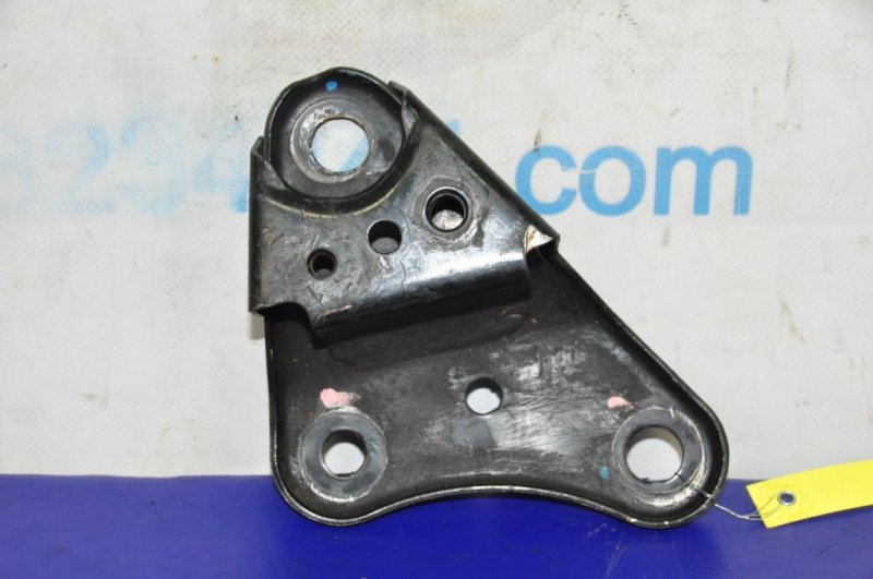 Крепление балки подвески переднее левое SUBARU FORESTER 12-19 Внедорожник 2.5