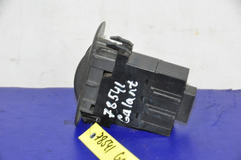 Кнопка стеклоподъемника MITSUBISHI GALANT 97-03