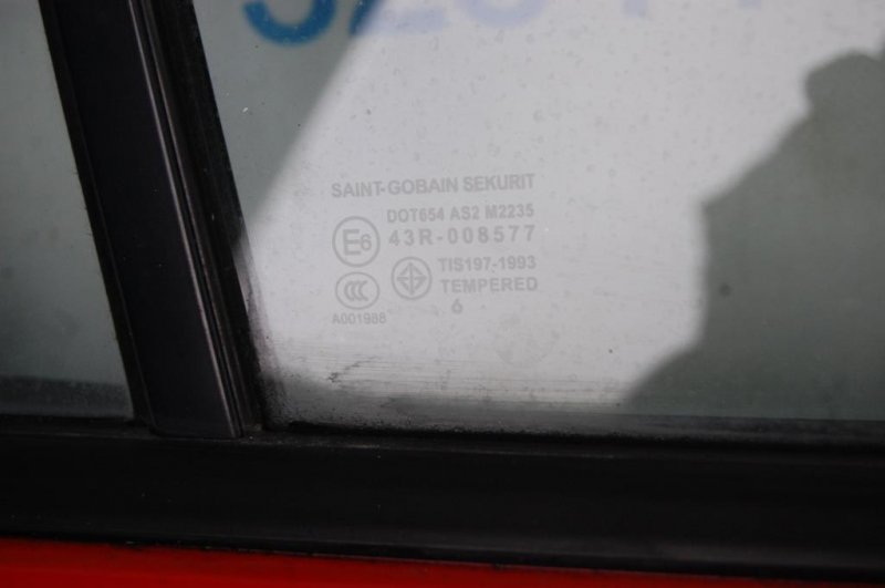 Стекло двери заднее правое MAZDA 3 BK 03-08 BAN6-72-511 Б/У