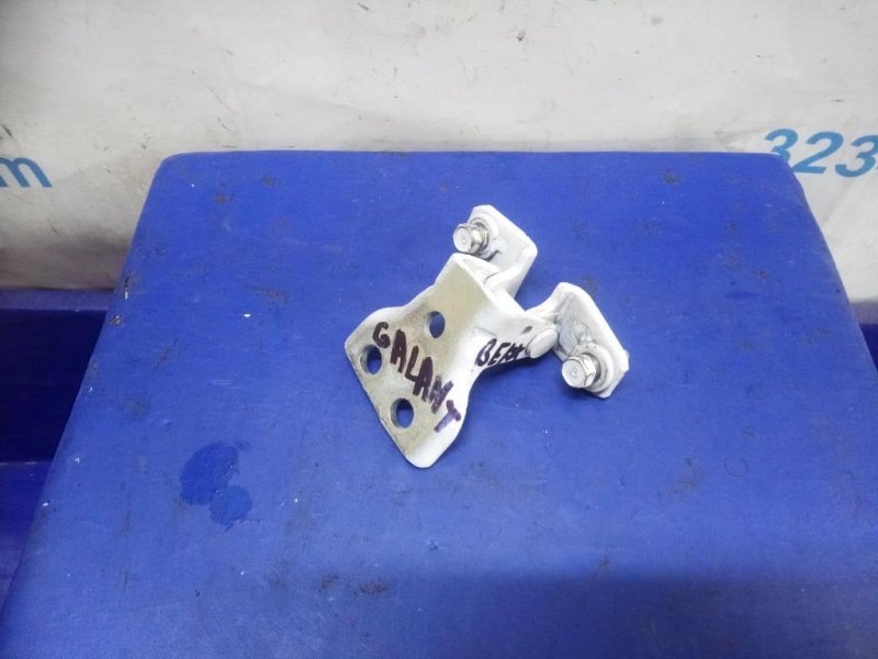 Петля двери верхняя задняя правая GALANT 03-12