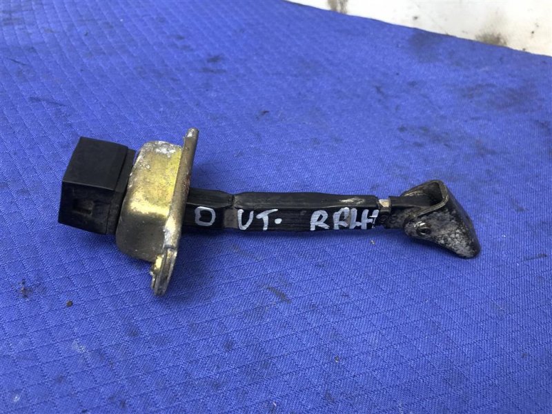 Ограничитель двери задний левый OUTLANDER 03-07