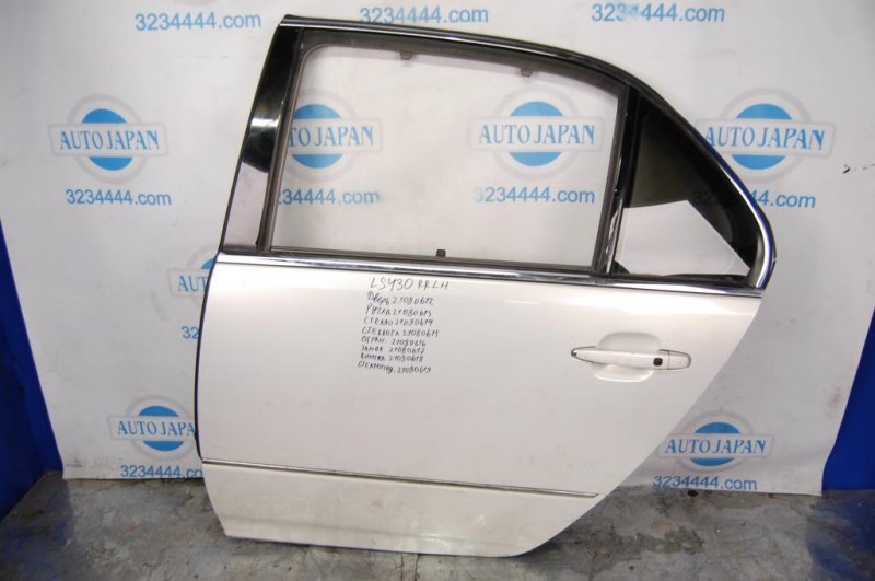 Дверь задняя левая LEXUS LS430 00-06 67004-50040 Б/У