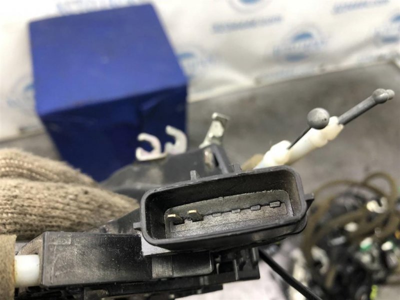 Замок двери задний левый INFINITI G25/G35/G37/Q40 06-14