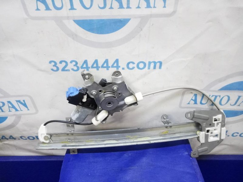 Стеклоподъемник задний правый G25/G35/G37/Q40 06-14