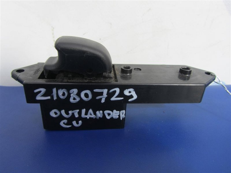 Кнопка стеклоподъемника MITSUBISHI OUTLANDER 03-07 2005 Внедорожник 2.4 MR587792 Б/У