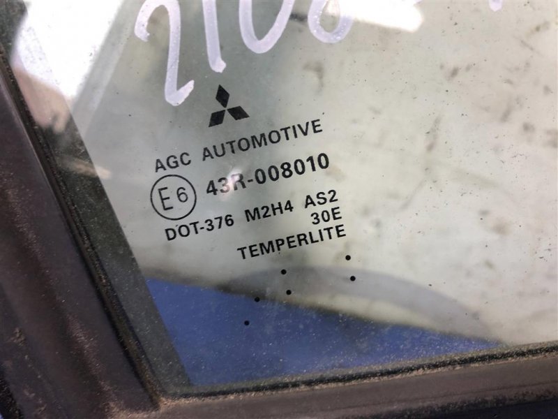 Стекло двери глухое заднее правое GALANT 03-12