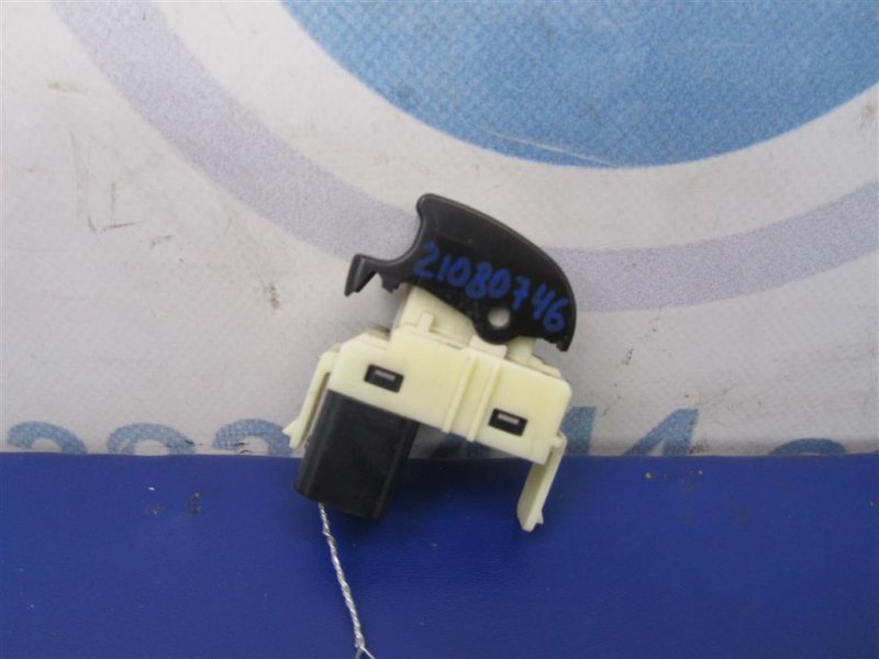 Кнопка стеклоподъемника MITSUBISHI GALANT 03-12 7222A292XA Б/У