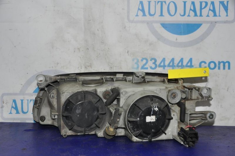 Фара передняя правая MAZDA XEDOS 9 X9 (TA) 93-02
