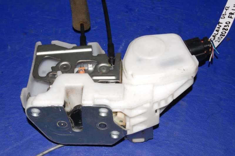 Замок двери передний левый GALANT 03-12