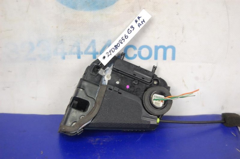 Замок двери задний правый LEXUS GS350 GS300 05-11 69050-30490 Б/У