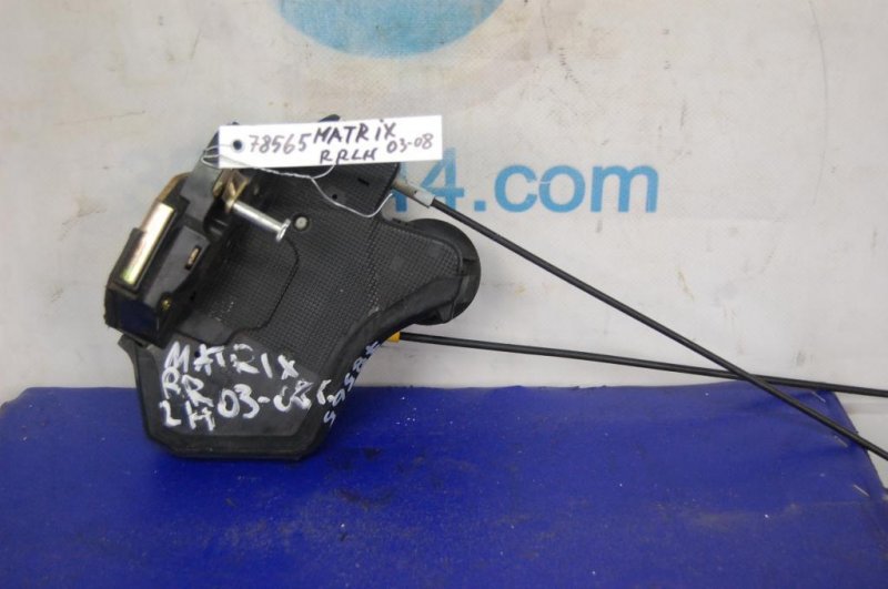 Замок двери задний левый MATRIX 02-08 Замок двери задний левый MATRIX 02-08