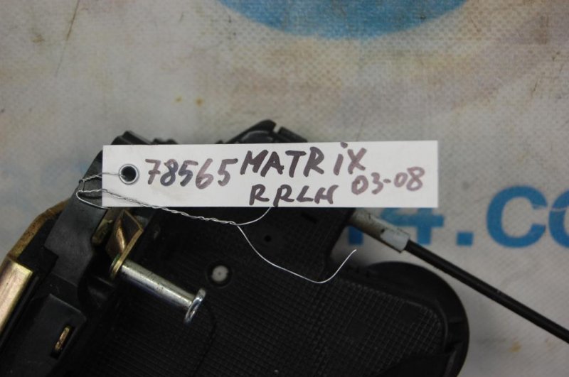 Замок двери задний левый TOYOTA MATRIX 02-08 Замок двери задний левый TOYOTA MATRIX 02-08