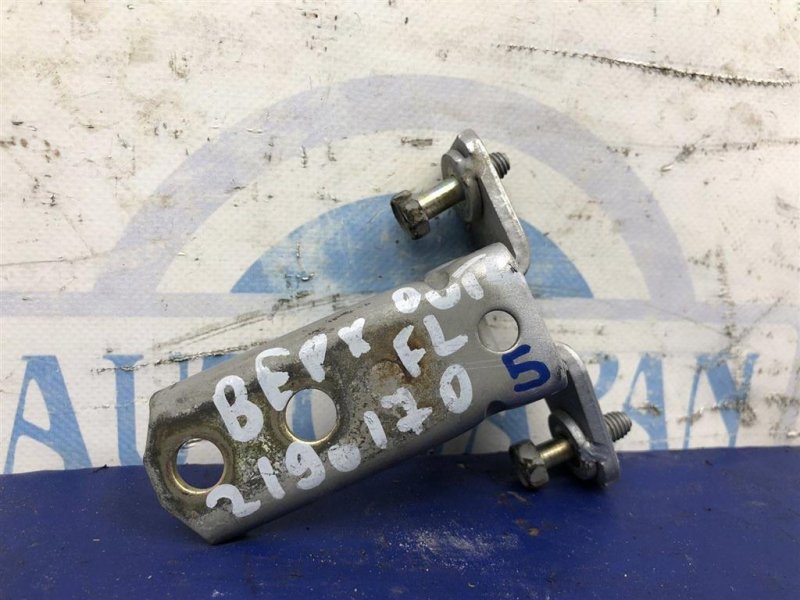 Петля двери верхняя передняя левая MITSUBISHI OUTLANDER 03-07 2005 Внедорожник 2.4 MR302270 Б/У