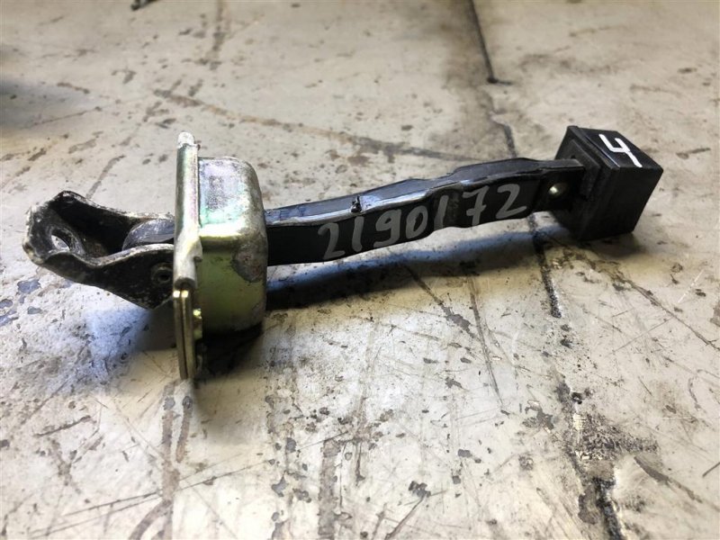 Ограничитель двери передний правый OUTLANDER 03-07 2005 Внедорожник 2.4