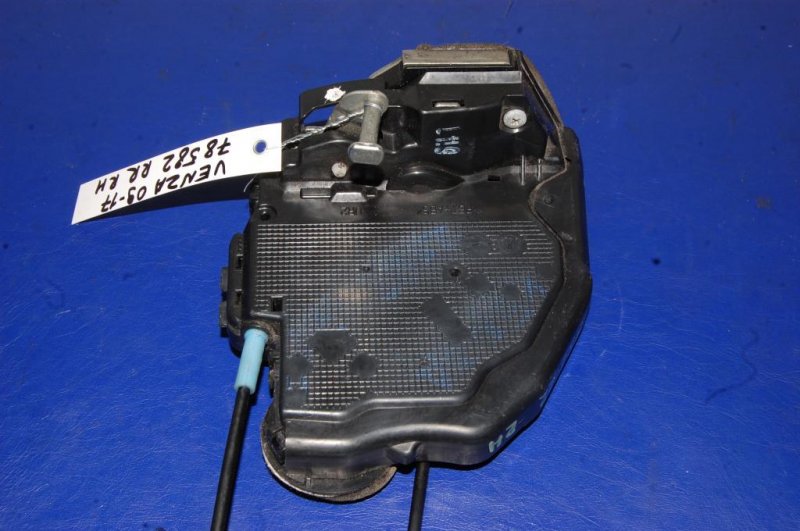 Замок двери задний правый TOYOTA VENZA 09-16